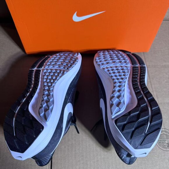 Nike Air Zoom Pegasus 39 4E Running Shoe in Black/Ashen Slate Size 9.5 main image 7